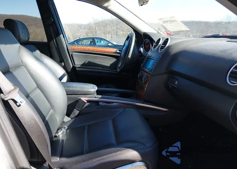 2009 Mercedes-Benz Ml 350 4Matic z USA, uszkodzony, nr VIN 4JGBB86E49A490448